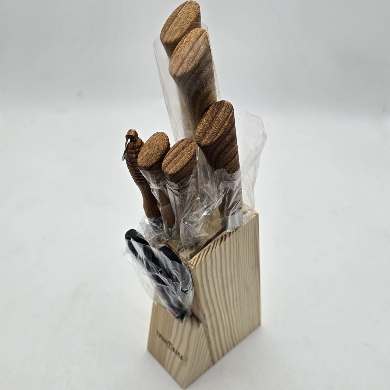 Set kuhinjskih noževa sa alatom i stalkom